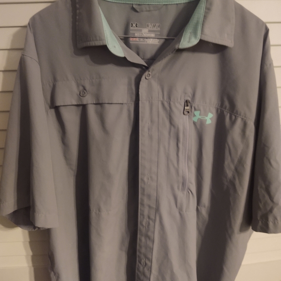 Two men's medium under armour polos - Picture 9 of 9